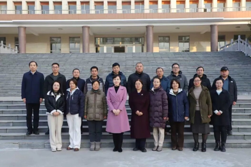 网投官网召开2025年度职称评审会议