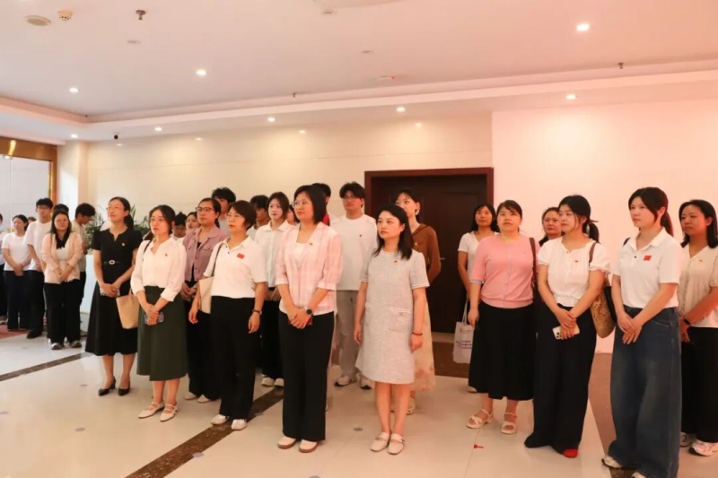 网投官网马克思主义学院组织教师赴郑州党史馆开展教师能力提升研修活动