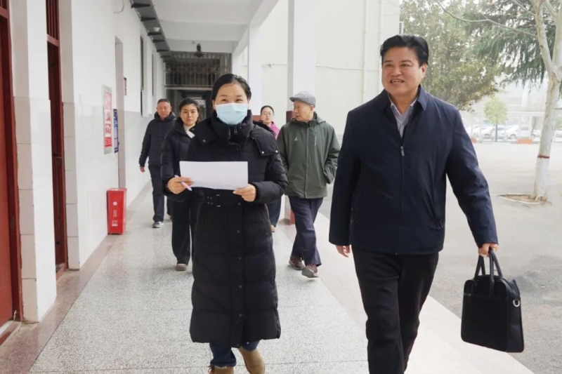 网投官网开展开学第一天教学检查