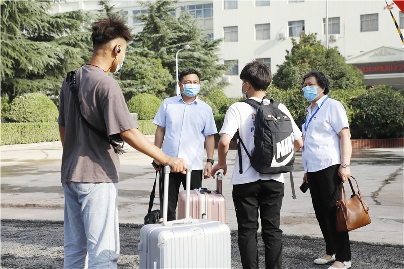 网投官网喜迎2020级中专新生和2019级大中专学生