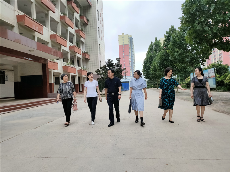 河南省教育厅政法处副处长平齐一行莅临网投官网调研指导防汛救灾工作