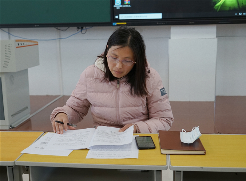 澳门十大网投正规官网平台新密校区召开疫情防控工作会议