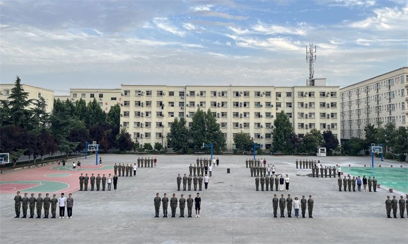 河南工业大学国防预备役连到网投官网开展交流互学活动
