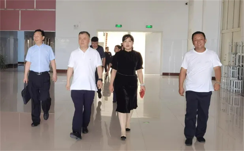 新密市委常委、统战部部长刘军杰一行莅临网投官网新密校区走访调研