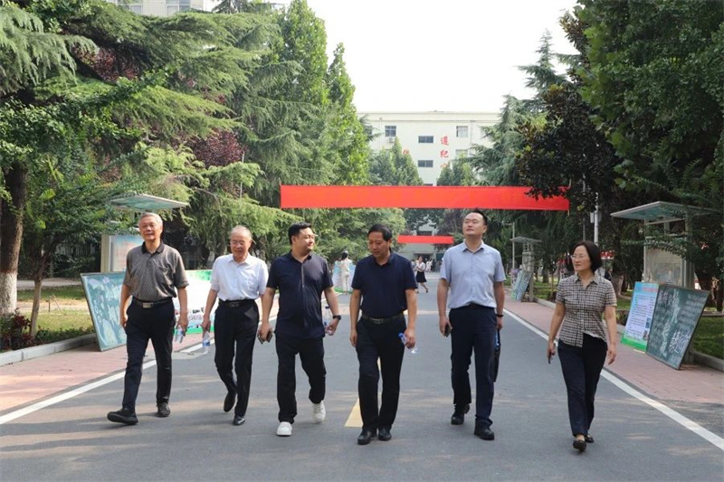 河南省教育厅调研组到网投官网调研指导秋季开学工作