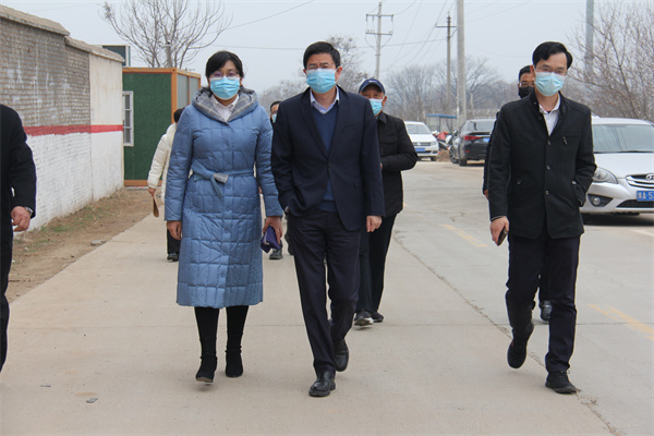 新密市副市长张海军检查网投官网新密校区疫情防控工作