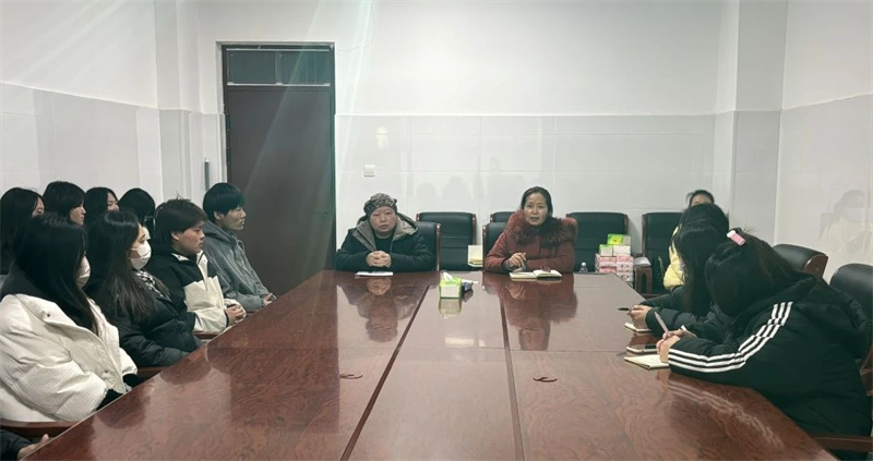 【中专部】网投官网召开学生资助工作座谈会